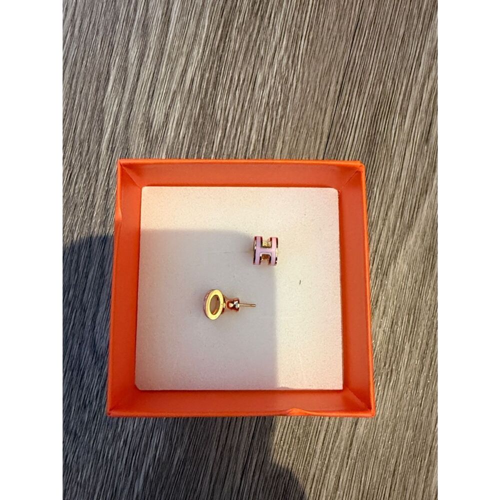 HERMES Pink Gold Stud Earrings - Picture 2 of 3